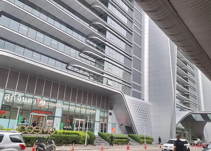 Popular Muang Thong Condo,building 5