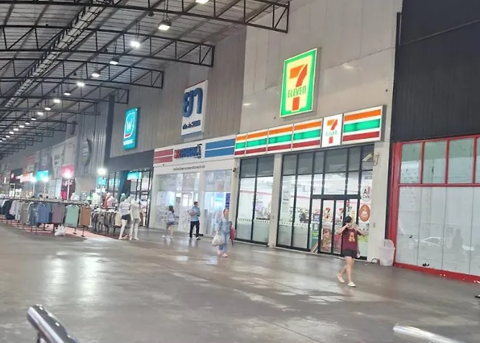 Popular Muang Thong Condo,building 5 Apartment