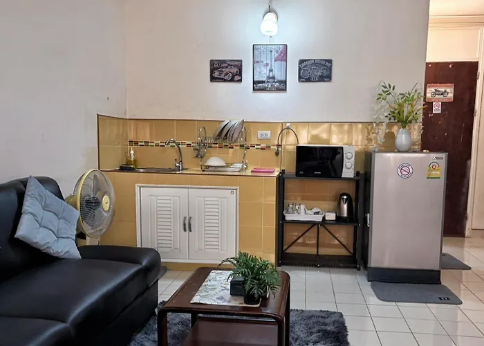 Popular Muang Thong Condo,building 5 * Bangkok